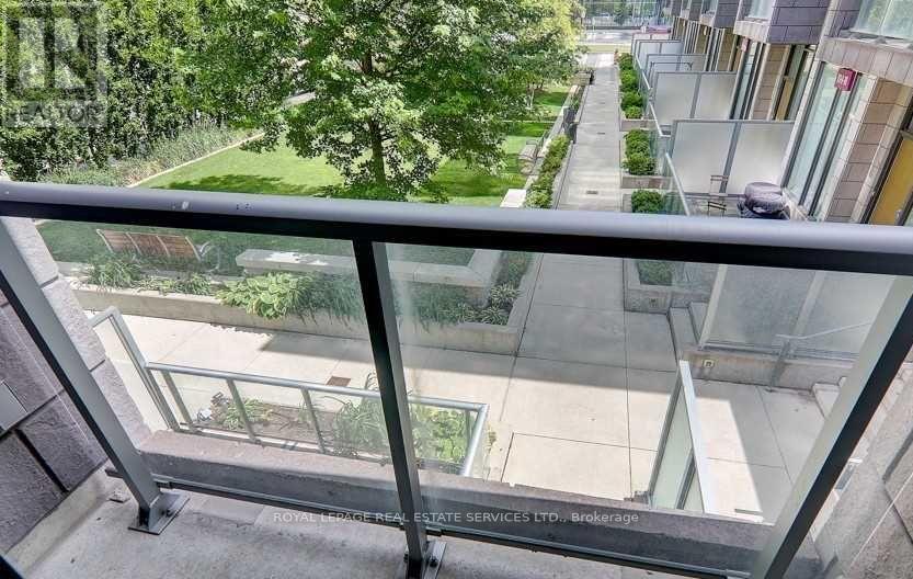 BR1 Balcony - Th7 - 121 Mcmahon Drive, Toronto, ON - Outdoor