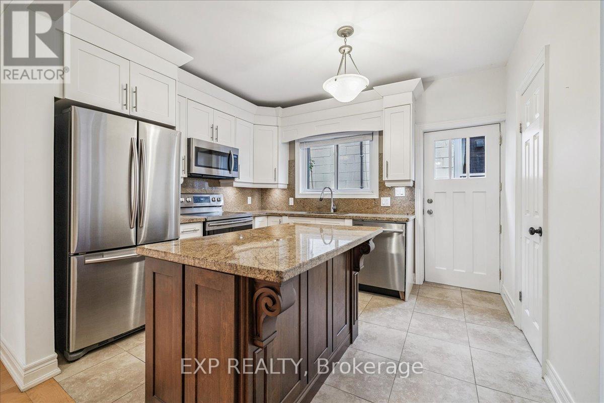 Kitchen - 29 Case Street, Hamilton, ON - Indoor Photo Showing Kitchen With Stainless Steel Kitchen With Upgraded Kitchen