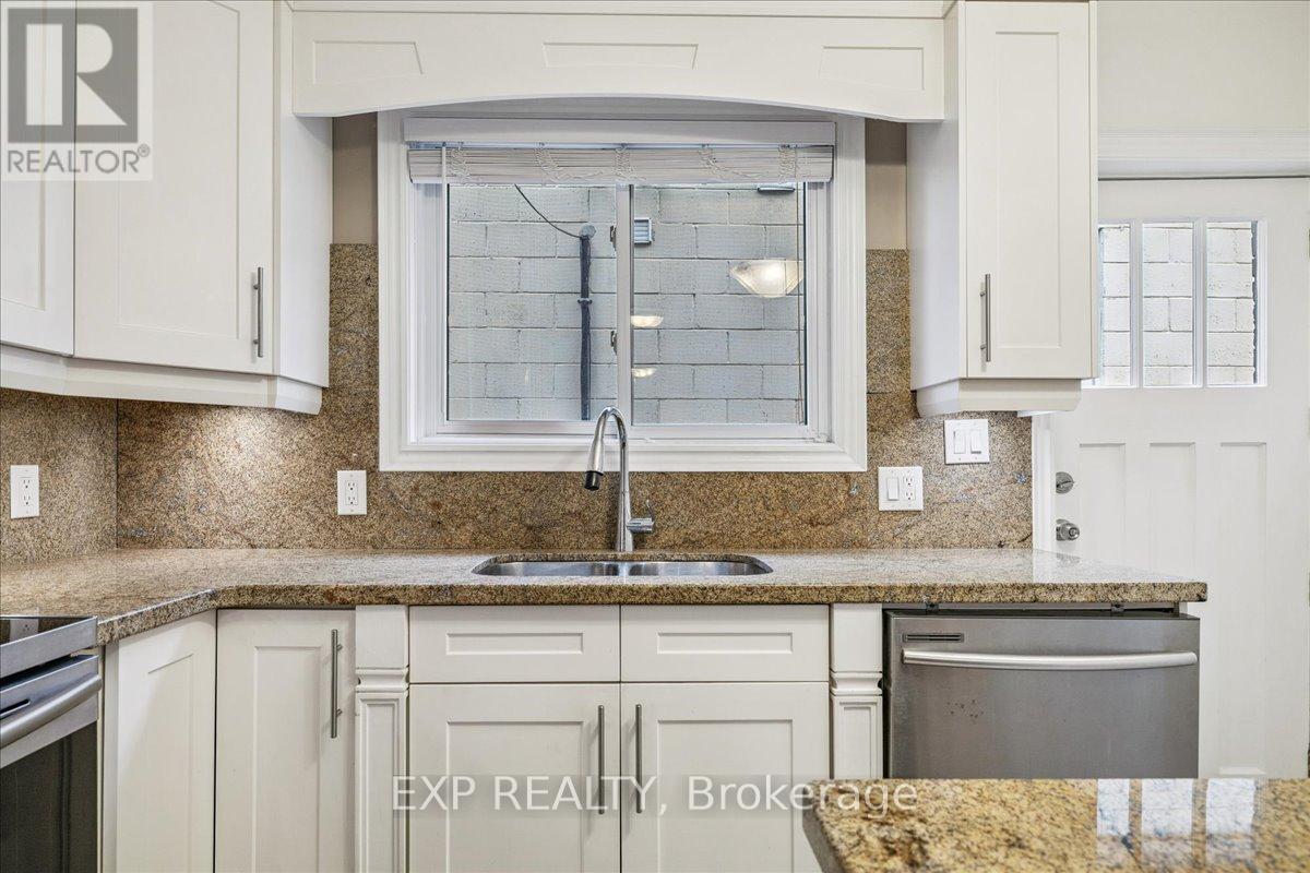 Kitchen - 29 Case Street, Hamilton, ON - Indoor Photo Showing Kitchen With Double Sink With Upgraded Kitchen