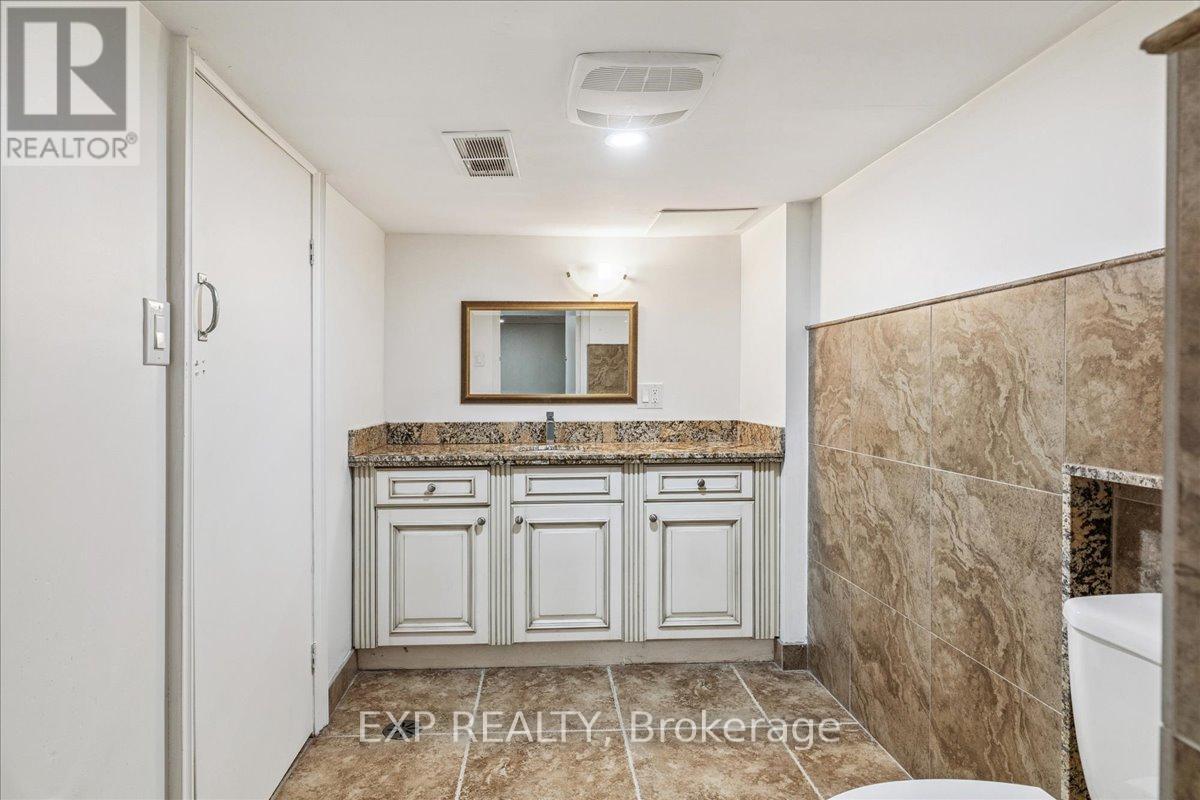 Basement 2-pc - 29 Case Street, Hamilton, ON - Indoor Photo Showing Bathroom