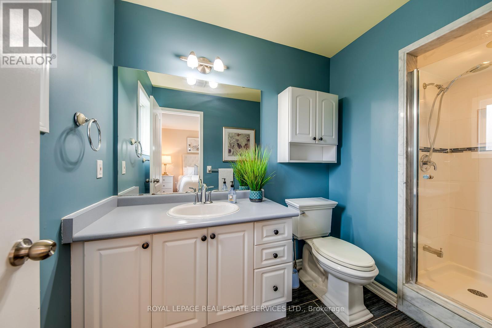 2101 Shady Glen Road, Oakville, ON - Indoor Photo Showing Bathroom