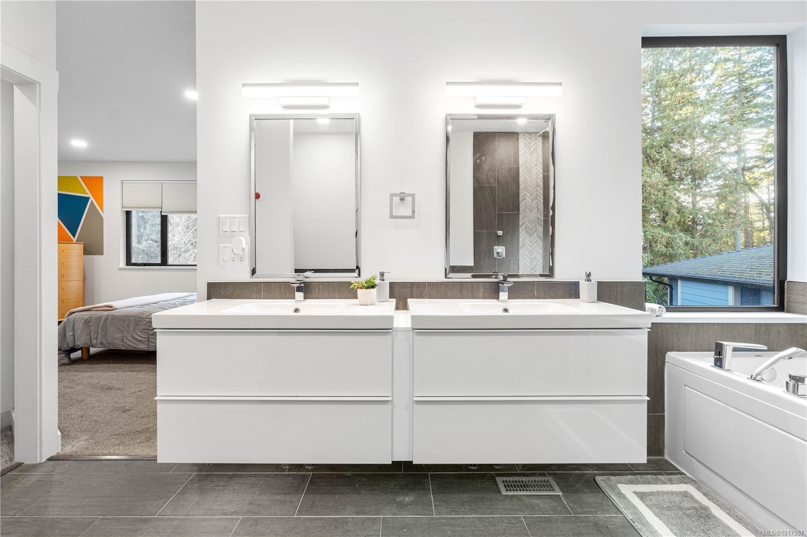 210 Crestline Terr, Nanaimo, BC