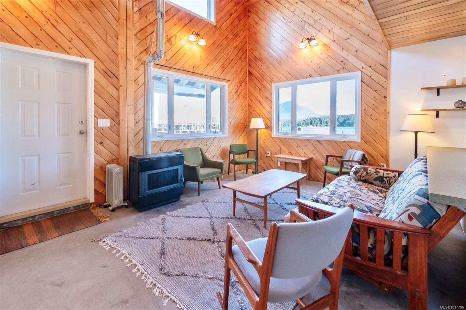 630 Campbell St, Tofino, BC