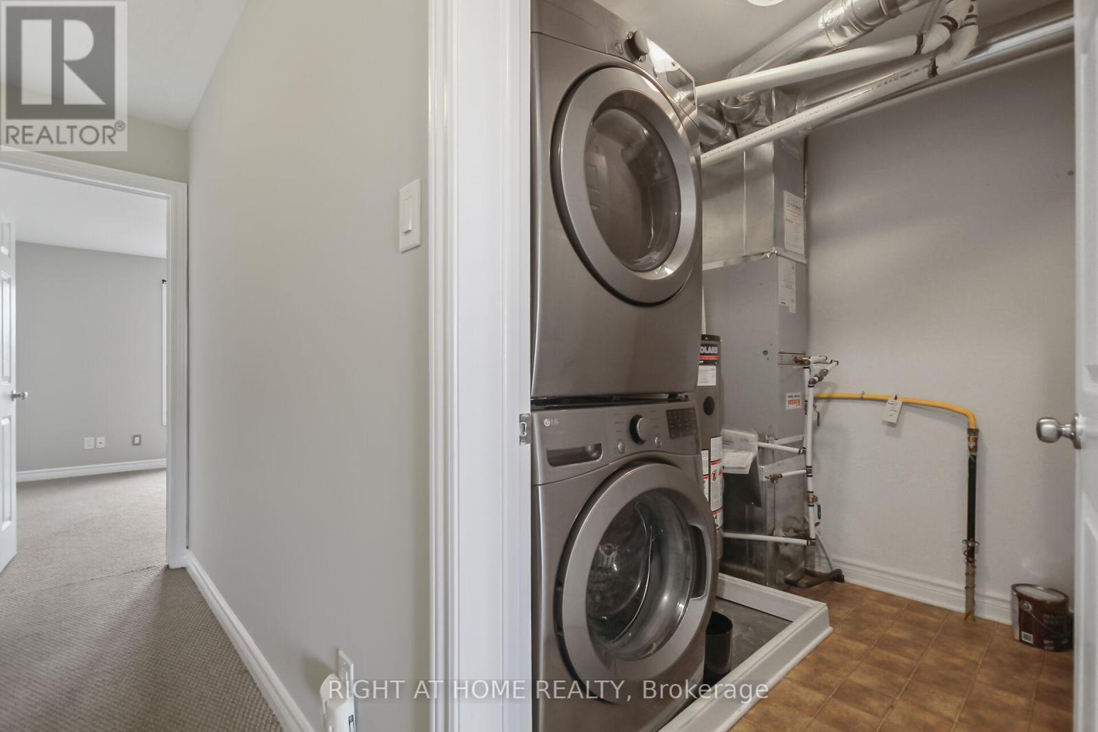 B - 1120 Klondike Road, Ottawa, ON - Indoor Photo Showing Laundry Room
