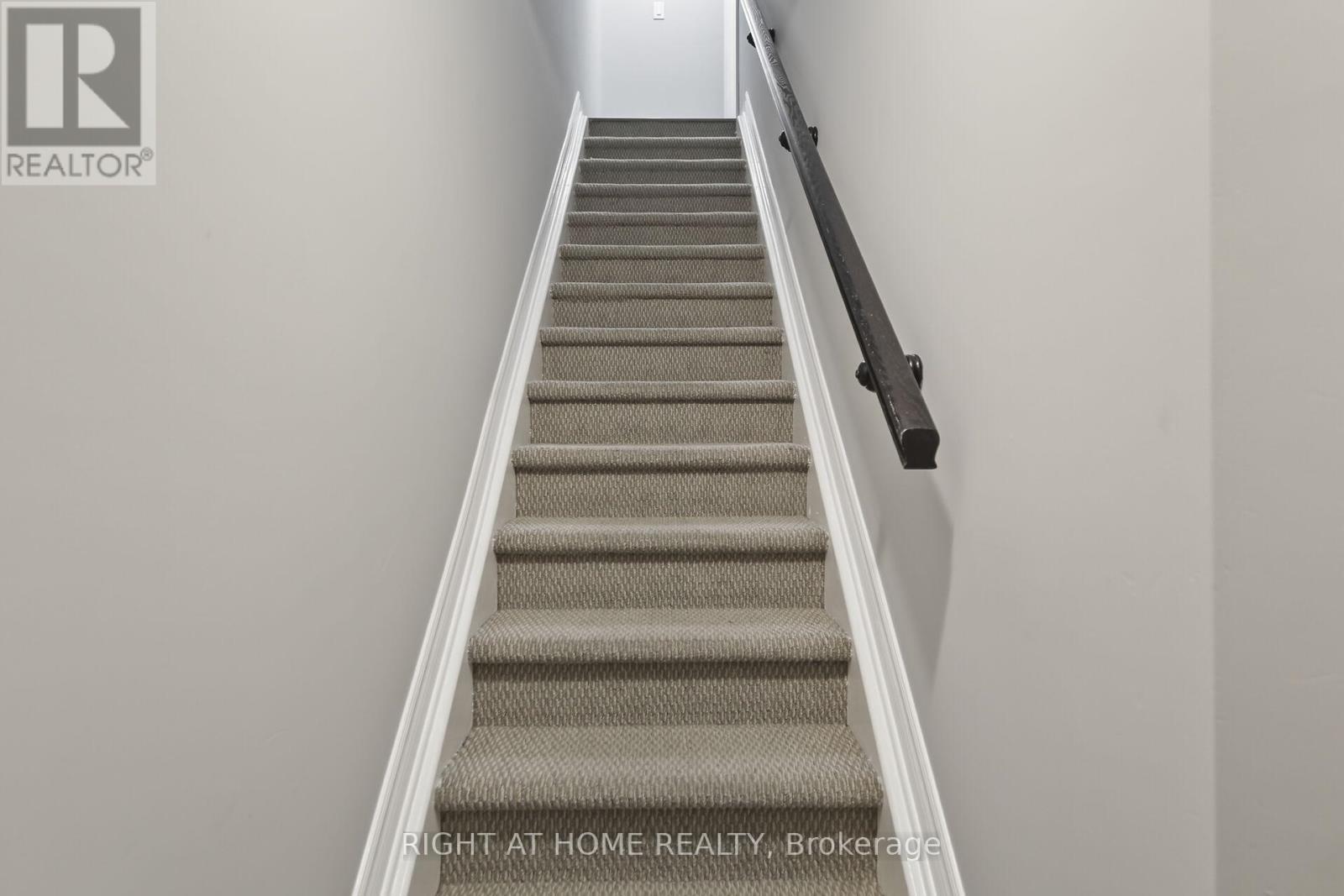 B - 1120 Klondike Road, Ottawa, ON - Indoor Photo Showing Other Room