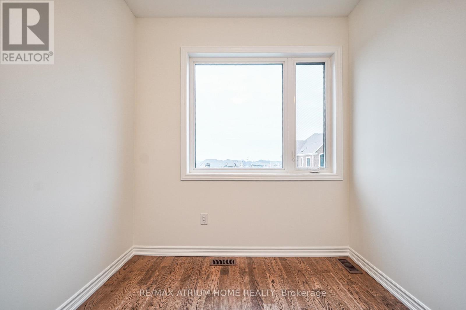 4 Thomas Frisby Jr. Crescent, Markham, ON - Indoor Photo Showing Other Room