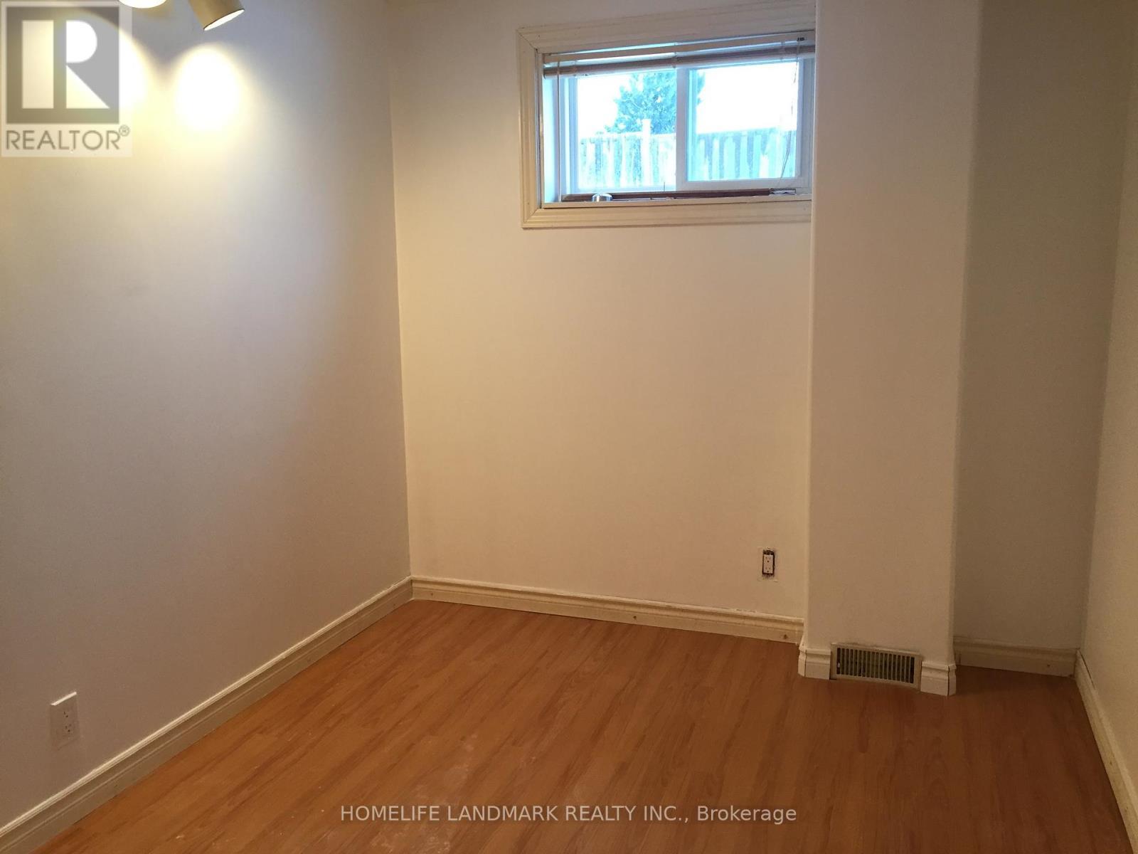 Lower - 2770 Quill Crescent, Mississauga, ON - Indoor Photo Showing Other Room