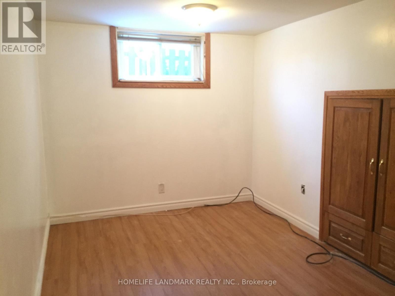 Lower - 2770 Quill Crescent, Mississauga, ON - Indoor Photo Showing Other Room