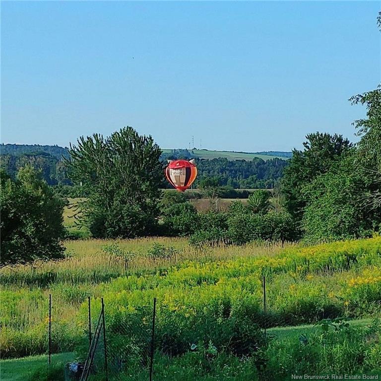 - Roachville Rd, Roachville, NB