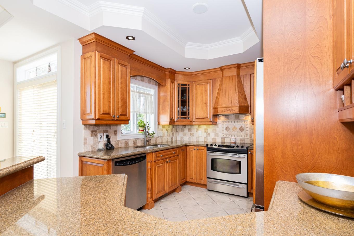 Kitchen - 4402 Rue Martin-Plouffe, Laval (Chomedey), QC - Indoor Photo Showing Kitchen