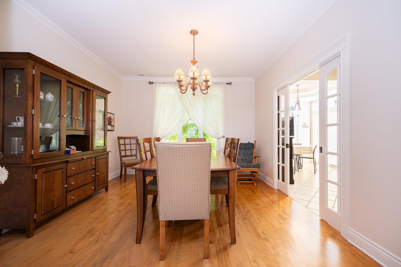Dining room - 4402 Rue Martin-Plouffe, Laval (Chomedey), QC - Indoor Photo Showing Dining Room