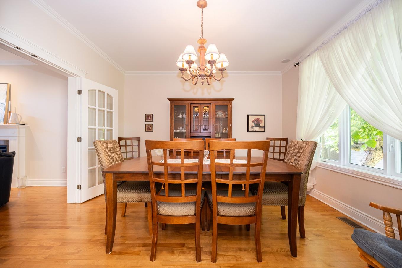 Dining room - 4402 Rue Martin-Plouffe, Laval (Chomedey), QC - Indoor Photo Showing Dining Room