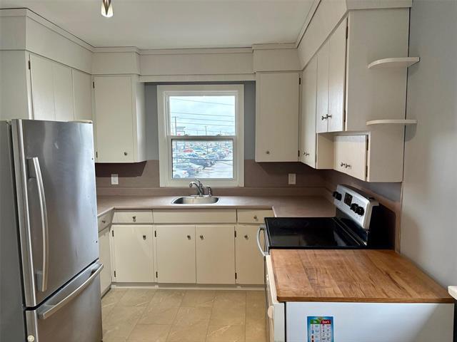 719 Centennial St, Winnipeg, MB