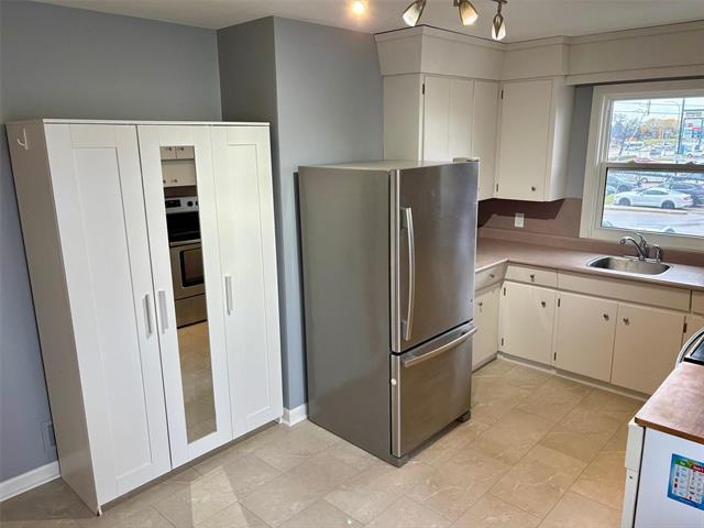 719 Centennial St, Winnipeg, MB