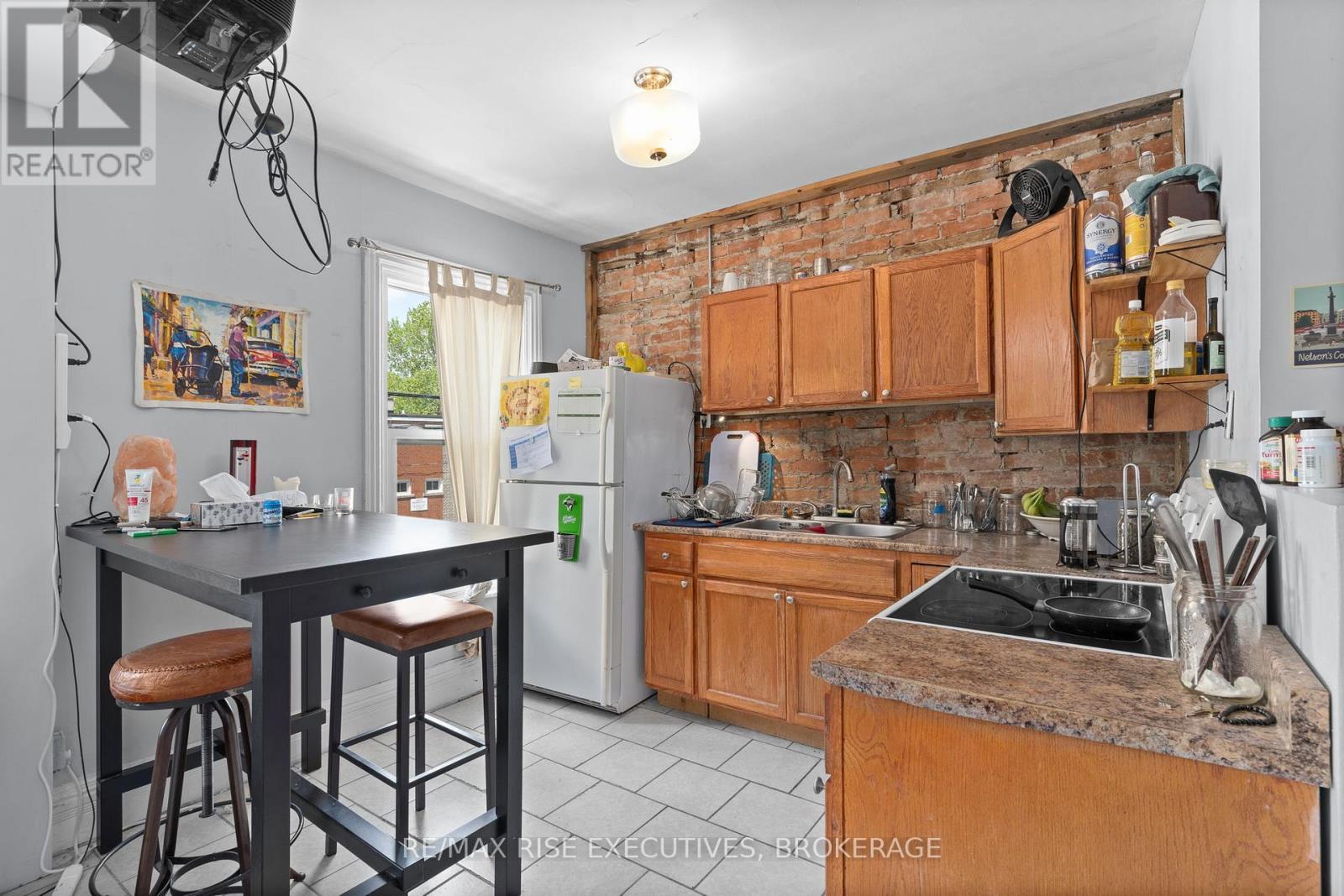 341 Division Street, Kingston (East Of Sir John A. Blvd), ON - Indoor Photo Showing Kitchen With Double Sink
