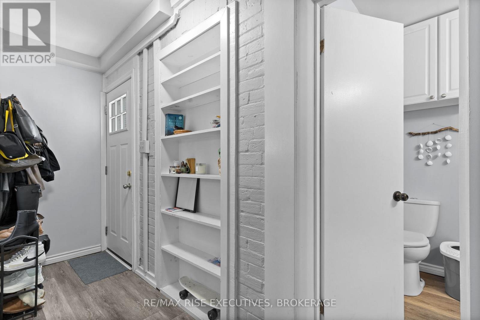 341 Division Street, Kingston (East Of Sir John A. Blvd), ON - Indoor Photo Showing Bathroom