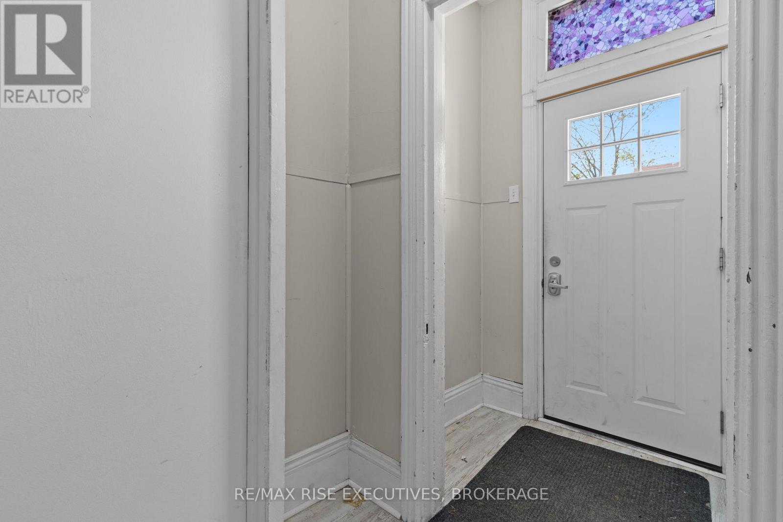 341 Division Street, Kingston (East Of Sir John A. Blvd), ON - Indoor Photo Showing Other Room