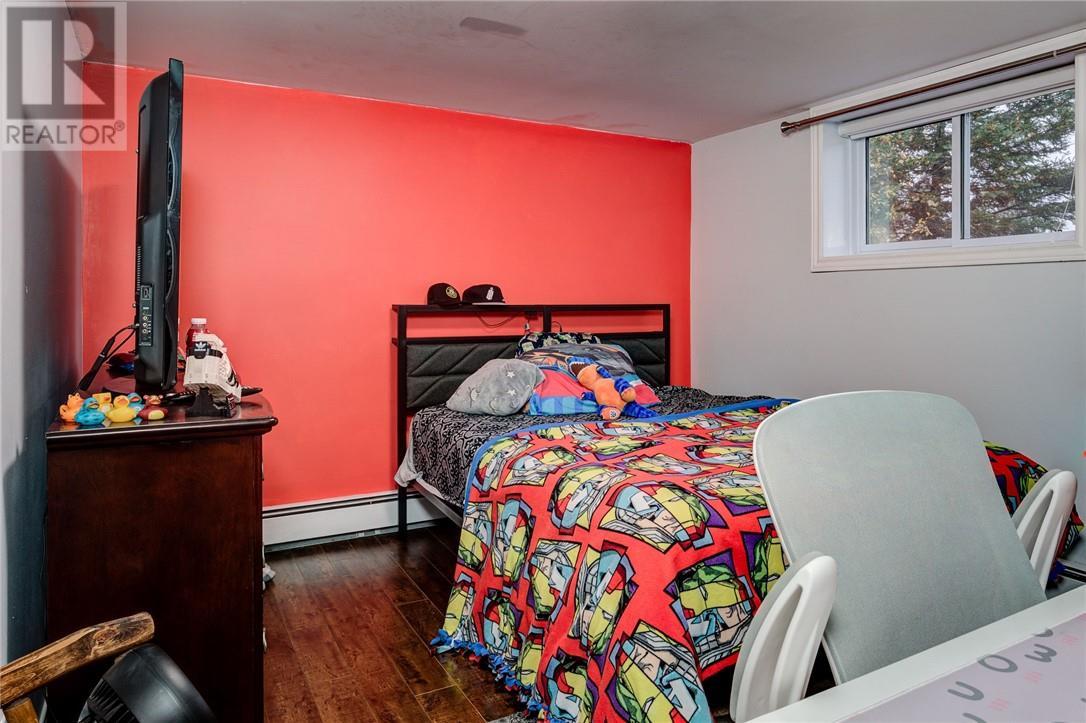 4038 Velma Street, Val Caron, ON - Indoor Photo Showing Bedroom
