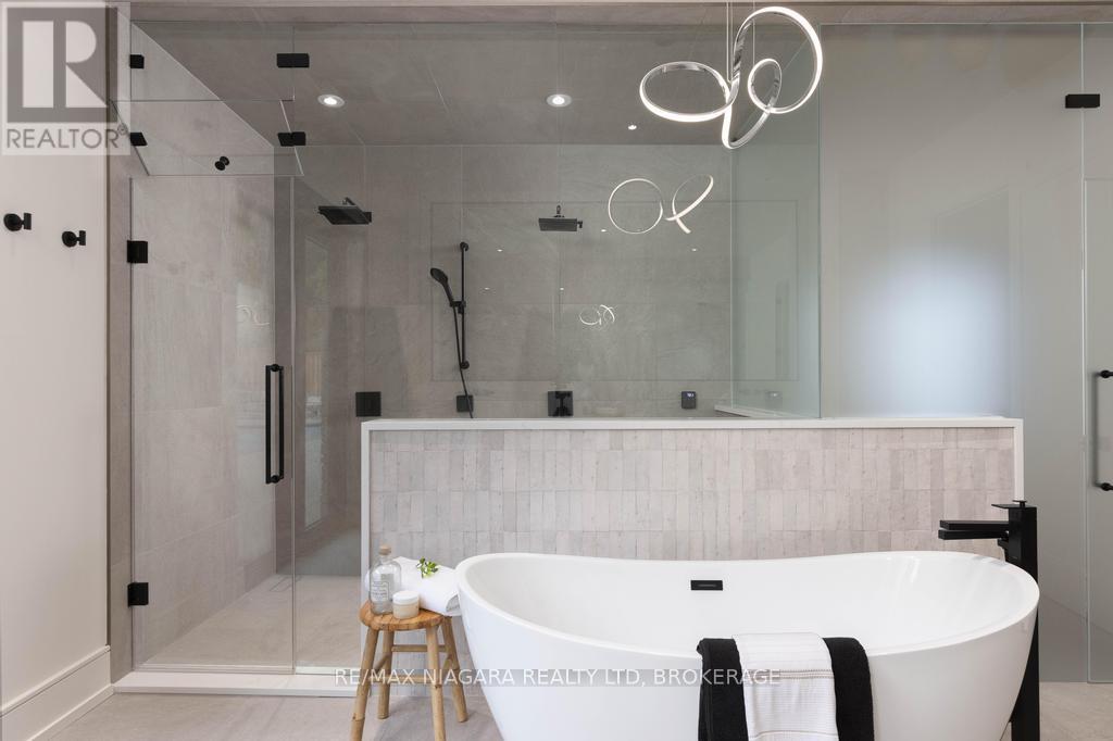 2005 York Road, Niagara-On-The-Lake (Queenston), ON - Indoor Photo Showing Bathroom