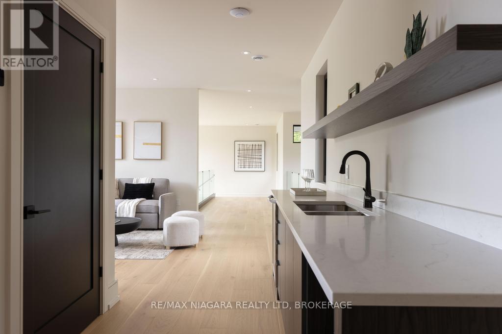 2005 York Road, Niagara-On-The-Lake (Queenston), ON - Indoor Photo Showing Kitchen With Double Sink