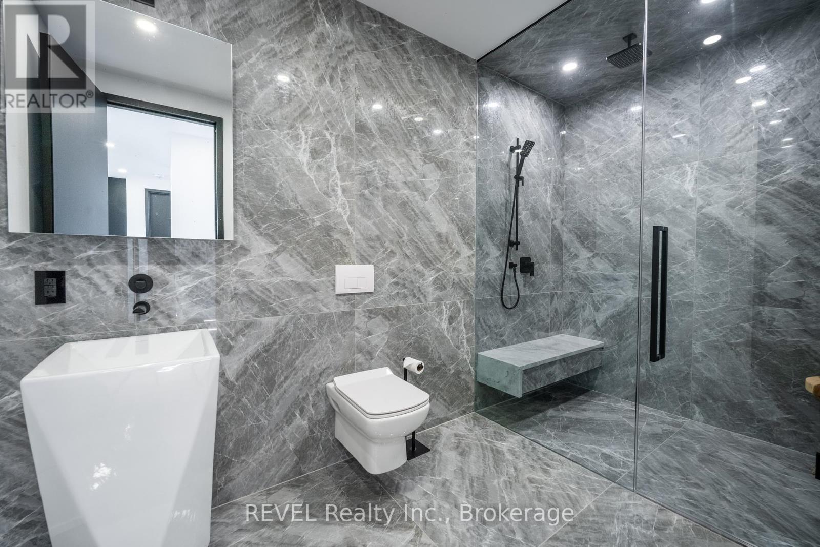 6 Firelane 11A Street, Niagara-On-The-Lake (Lakeshore), ON - Indoor Photo Showing Bathroom