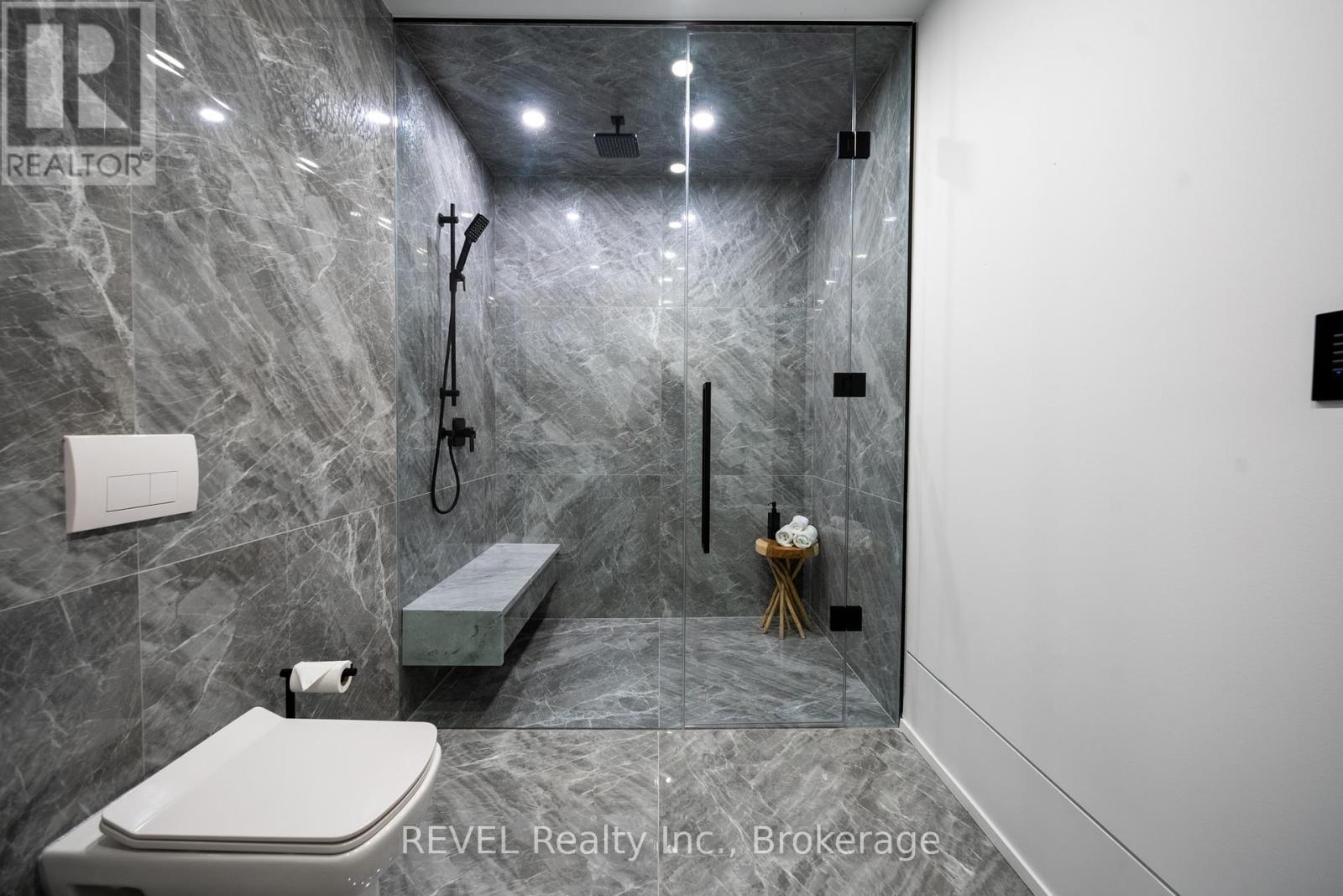 6 Firelane 11A Street, Niagara-On-The-Lake (Lakeshore), ON - Indoor Photo Showing Bathroom