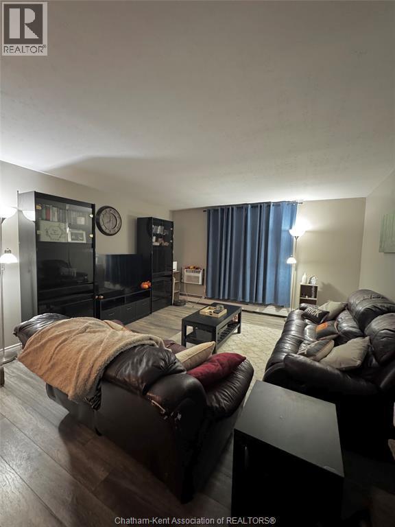 63 Baldoon Road Unit# 206, Chatham, ON - Indoor Photo Showing Other Room