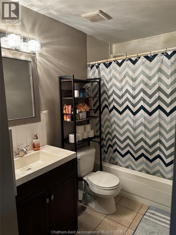 63 Baldoon Road Unit# 206, Chatham, ON - Indoor Photo Showing Bathroom