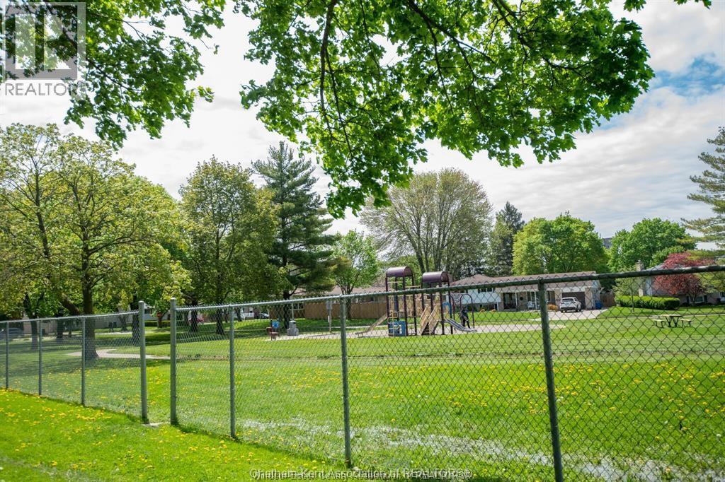 63 Baldoon Road Unit# 206, Chatham, ON - Outdoor