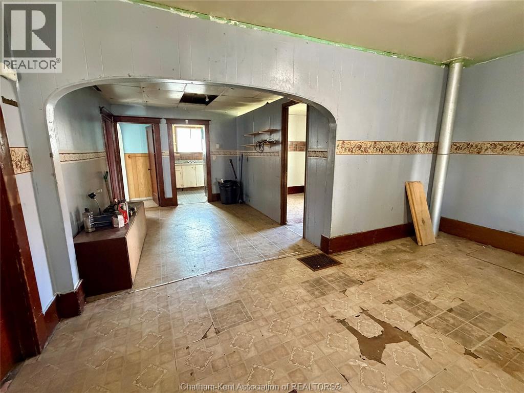 180 Raleigh Street, Chatham, ON - Indoor Photo Showing Other Room