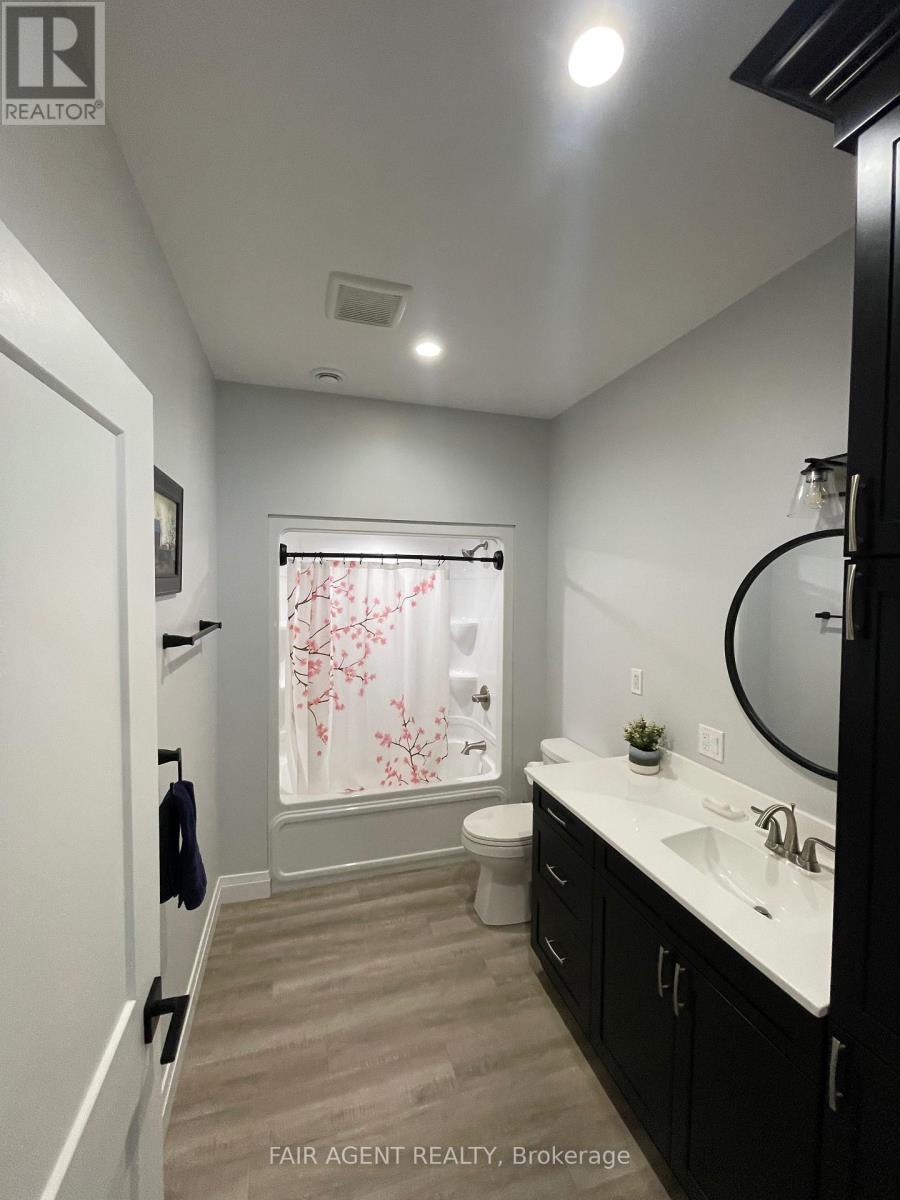 2 - 255 Albert Street, Huron East (Brussels), ON - Indoor Photo Showing Bathroom