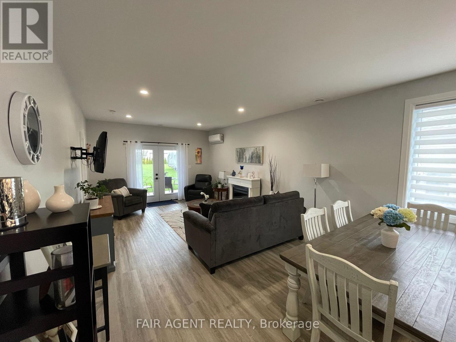 2 - 255 Albert Street, Huron East (Brussels), ON - Indoor