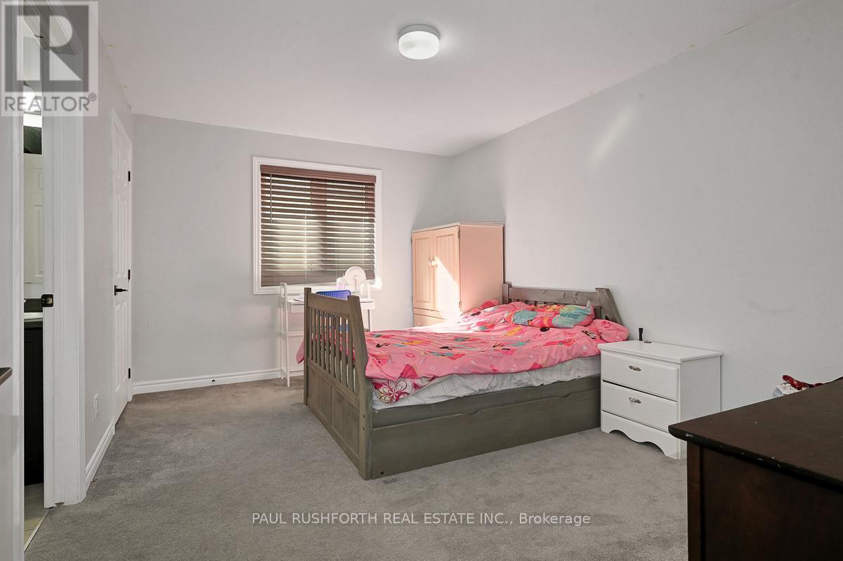 Bedroom #2 - 45 Mudminnow Crescent, Ottawa, ON - Indoor Photo Showing Bedroom