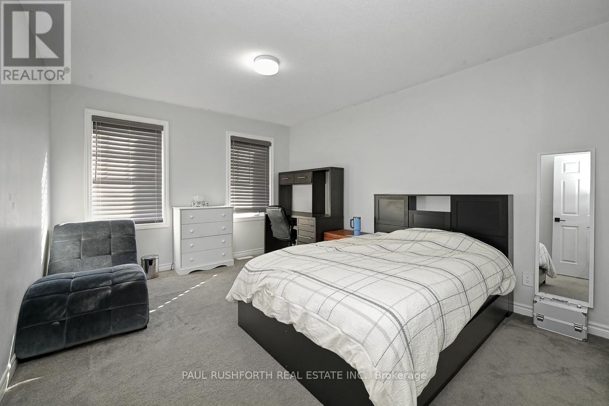 Bedroom #3 - 45 Mudminnow Crescent, Ottawa, ON - Indoor Photo Showing Bedroom