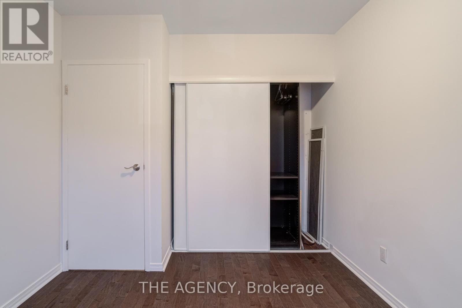 1039 - 54 East Liberty Street, Toronto, ON - Indoor Photo Showing Other Room