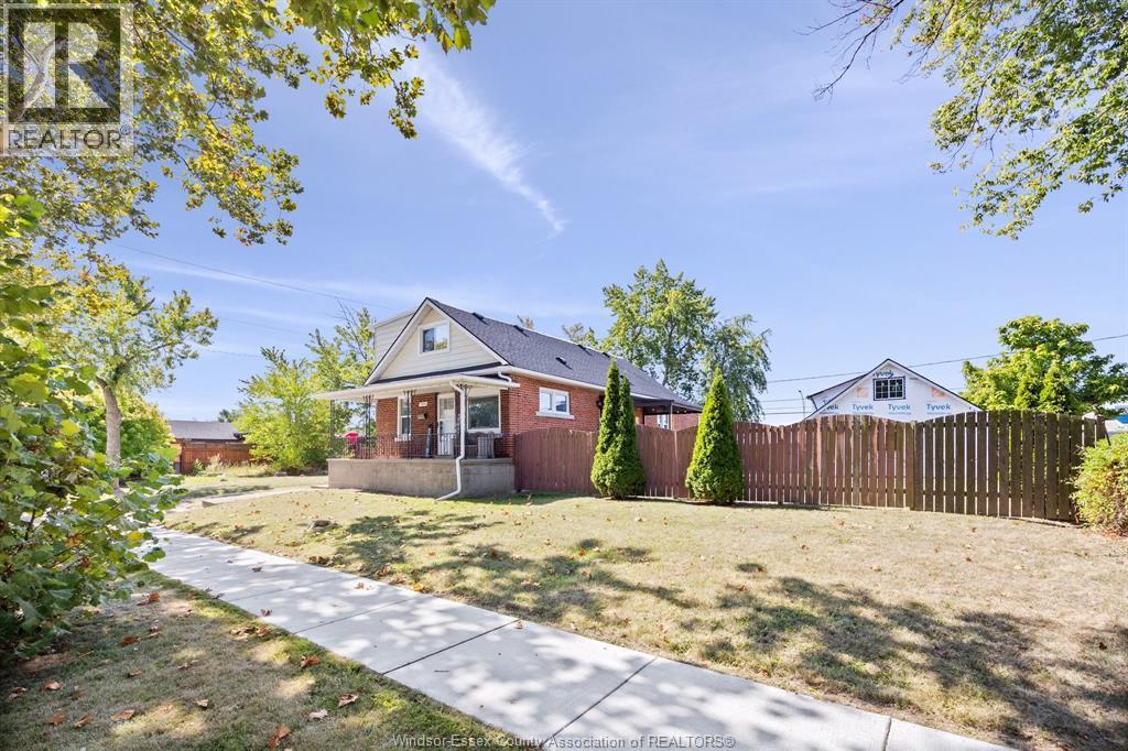 2699 Alexis, Windsor, ON - Outdoor