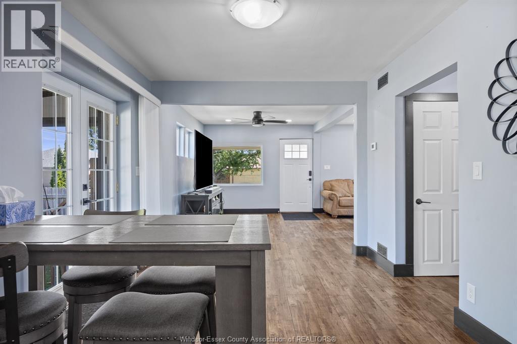 2699 Alexis, Windsor, ON - Indoor Photo Showing Dining Room