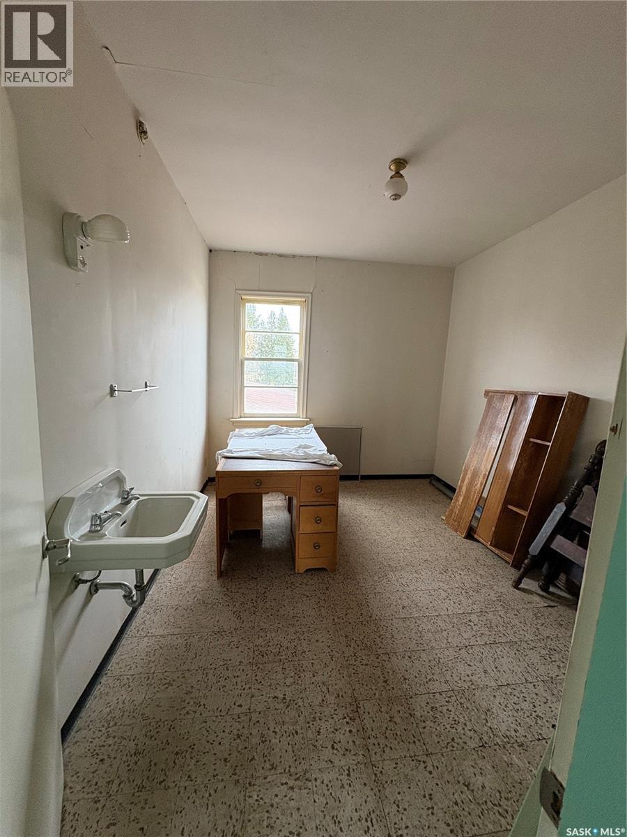 125 Main Street, Pelly, SK