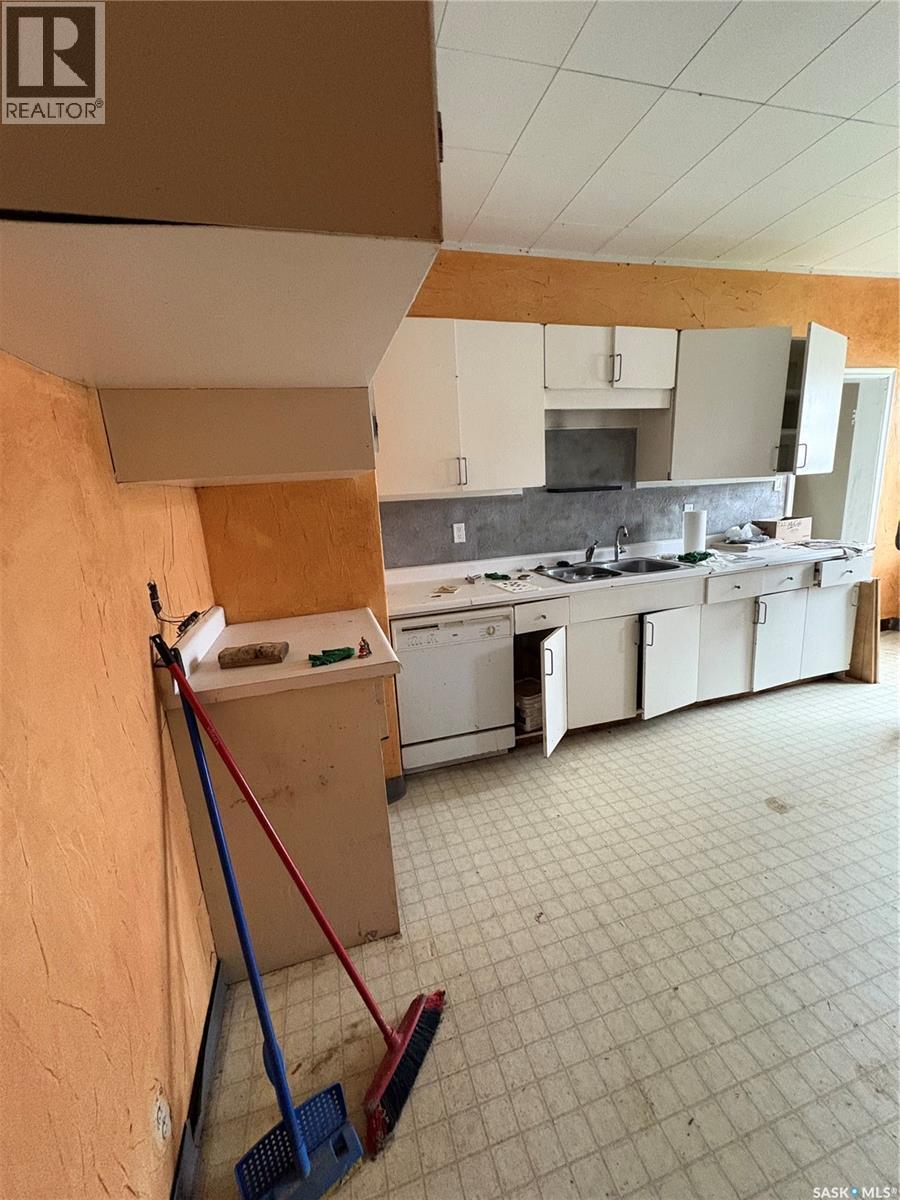 125 Main Street, Pelly, SK