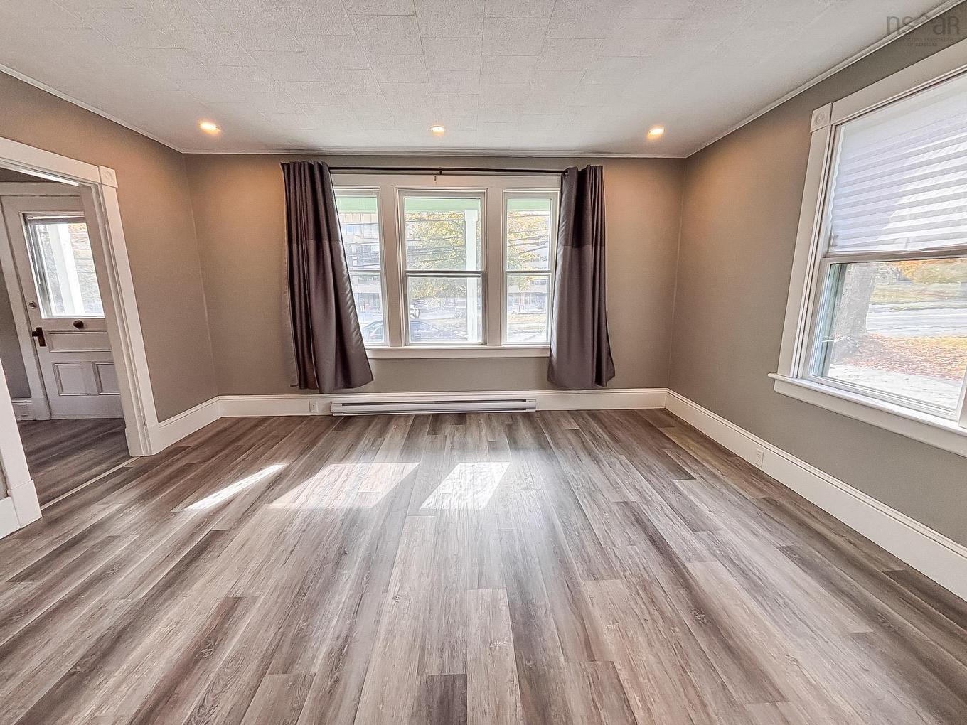 186 Dufferin Street, Bridgewater, NS