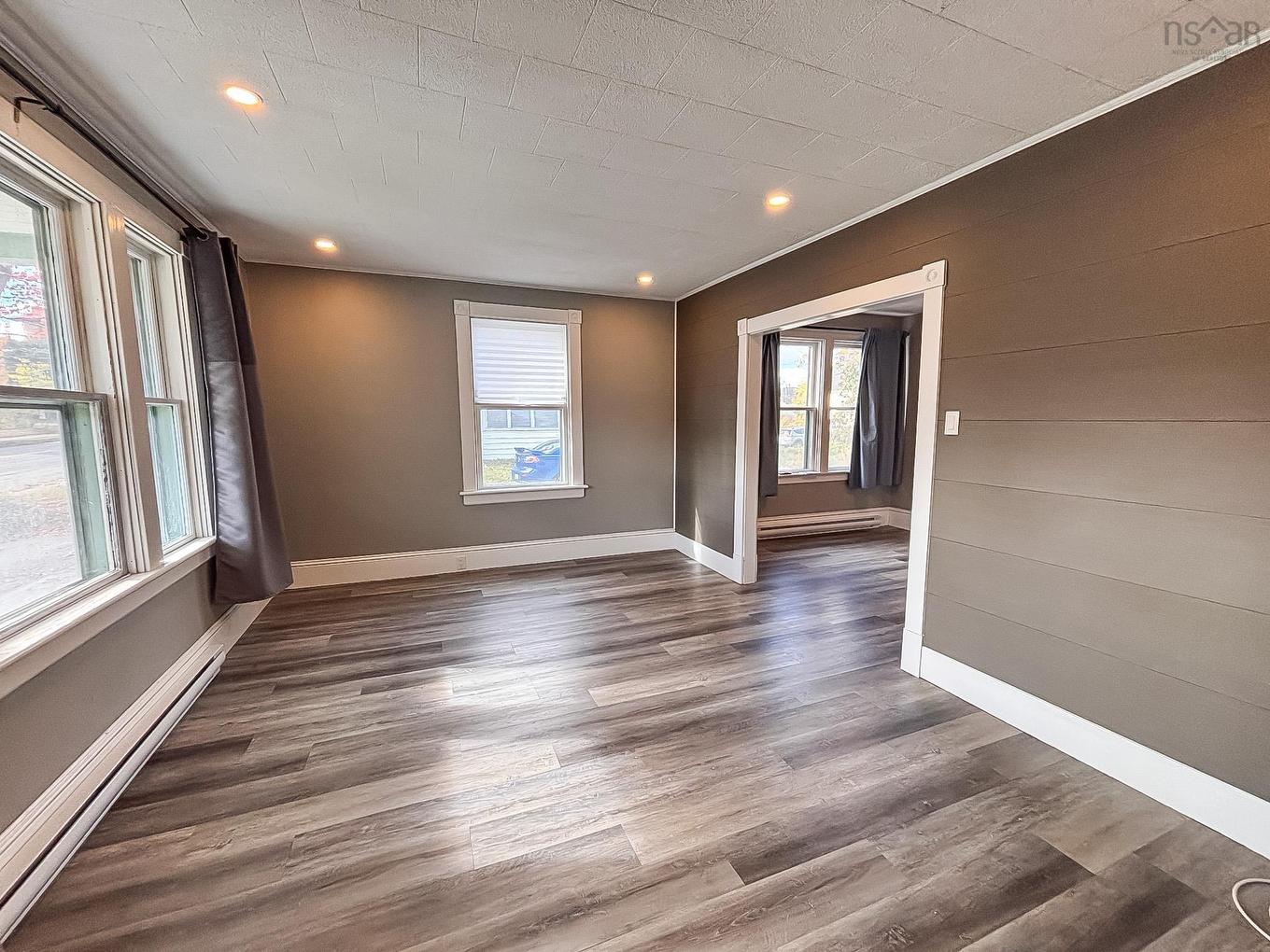 186 Dufferin Street, Bridgewater, NS