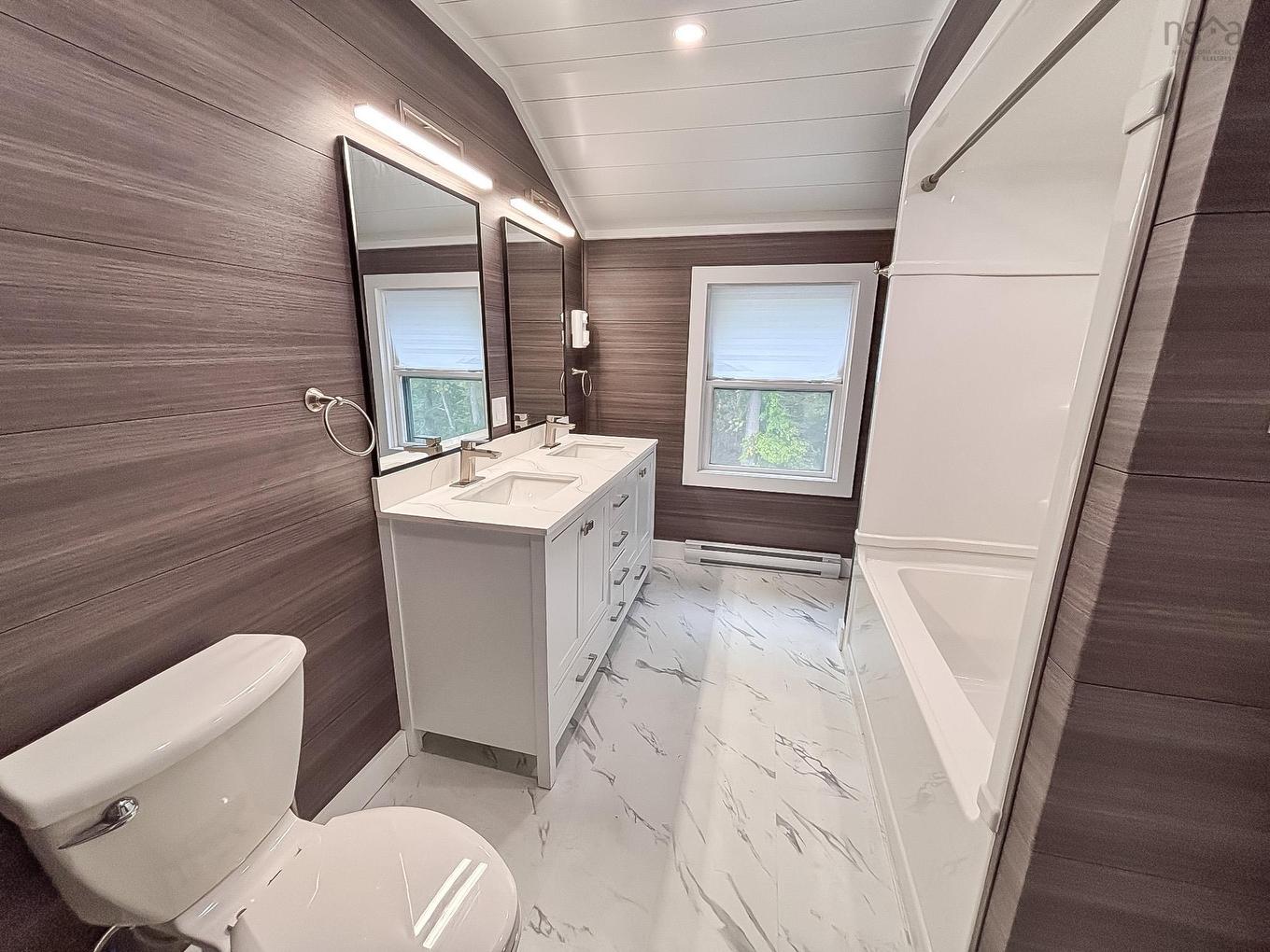 186 Dufferin Street, Bridgewater, NS