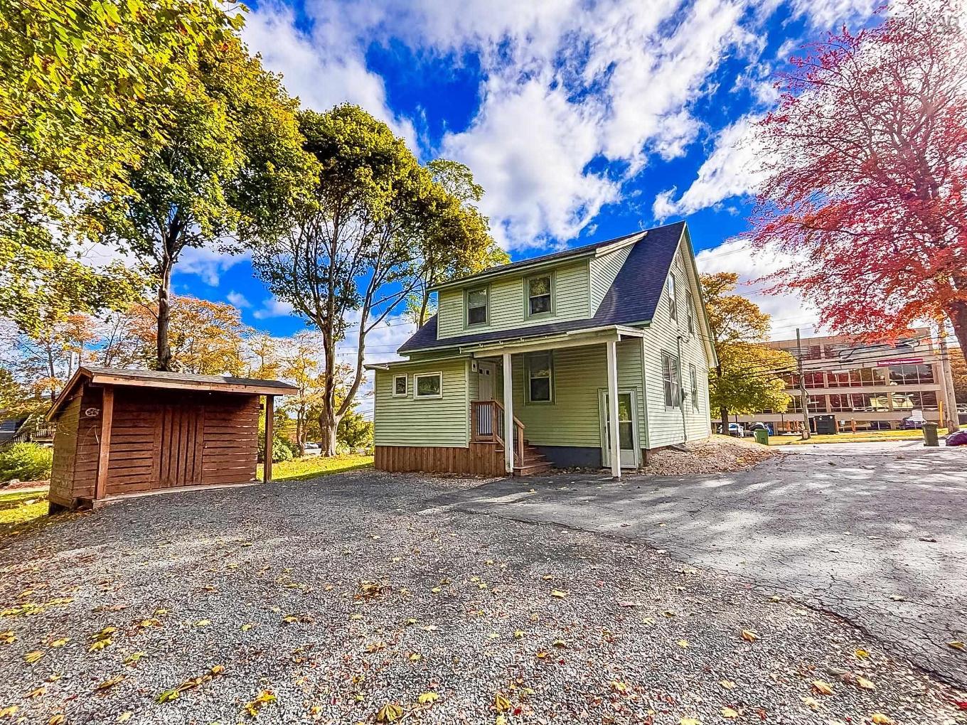 186 Dufferin Street, Bridgewater, NS