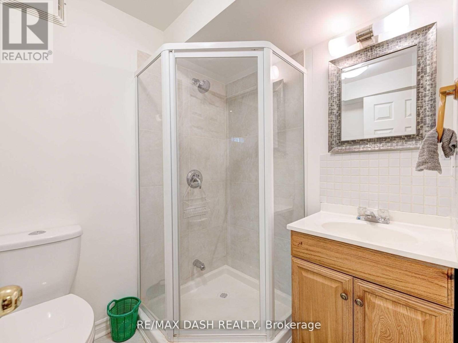 Lower - 14 Ness Road, Brampton, ON - Indoor Photo Showing Bathroom