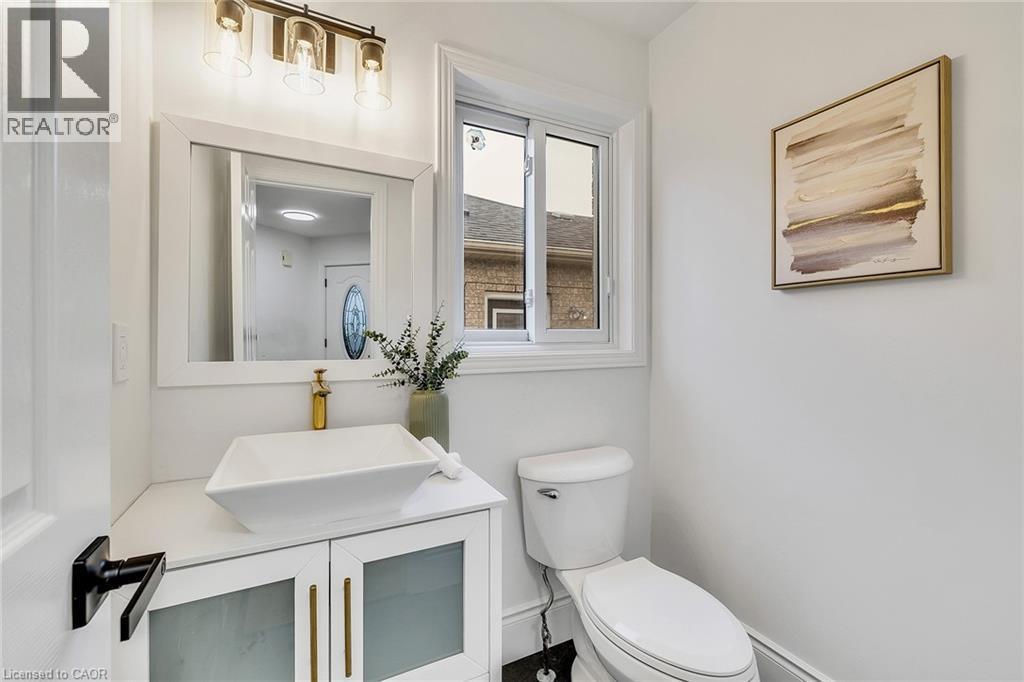 96 Marl Meadow Drive, Kitchener, ON - Indoor Photo Showing Bathroom