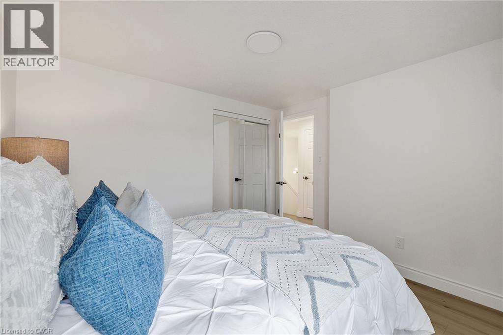 96 Marl Meadow Drive, Kitchener, ON - Indoor Photo Showing Bedroom