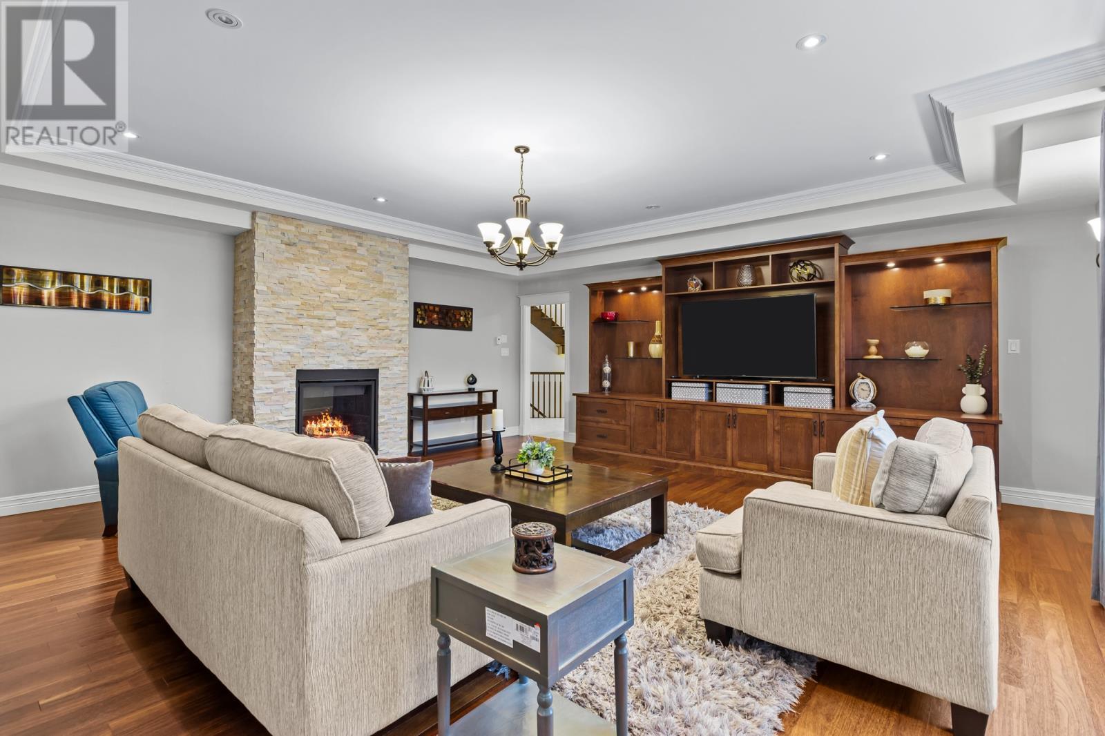 8 Harvey Place, Bay Bulls, NL - Indoor Photo Showing Living Room With Fireplace