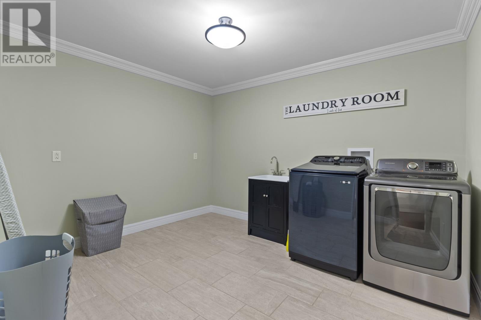 8 Harvey Place, Bay Bulls, NL - Indoor Photo Showing Laundry Room