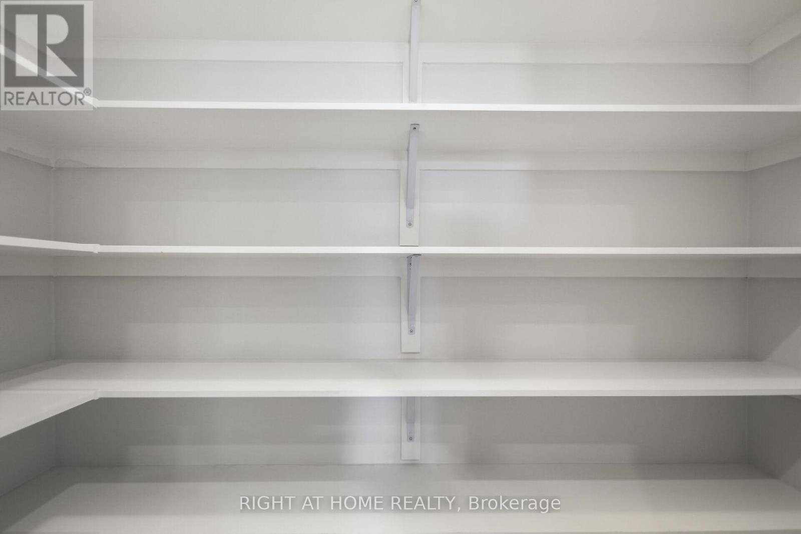 534 Corretto Place, Ottawa, ON - Indoor With Storage