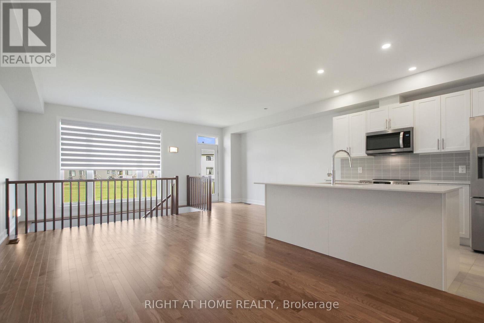 534 Corretto Place, Ottawa, ON - Indoor Photo Showing Kitchen